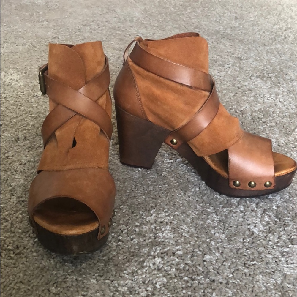 Free people suede and leather clog sandals